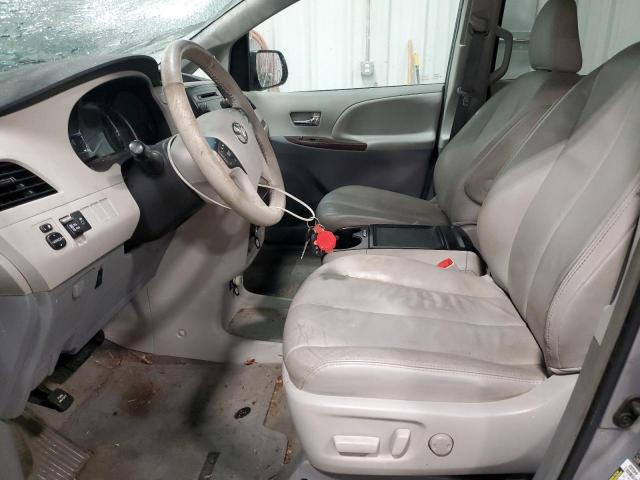 Photo 7 from auction – 2013 TOYOTA SIENNA XLE with VIN 5TDYK3DC2DS391397