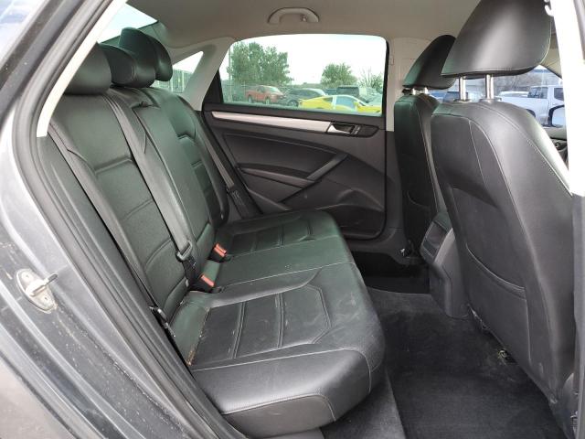 Photo 10 from auction – 2015 VOLKSWAGEN PASSAT S with VIN 1VWAT7A33FC094540