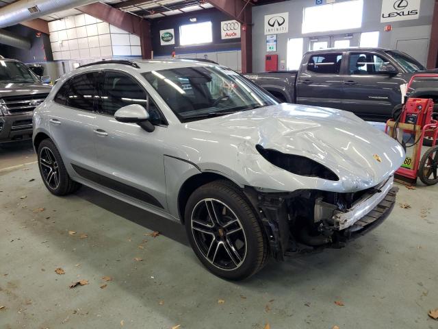 Photo 4 from auction – 2019 PORSCHE MACAN with VIN WP1AA2A50KLB02700
