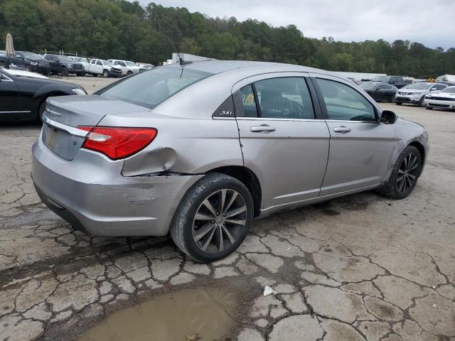 Photo 3 from auction – 2013 CHRYSLER 200 TOURIN with VIN 1C3CCBBB0DN602473