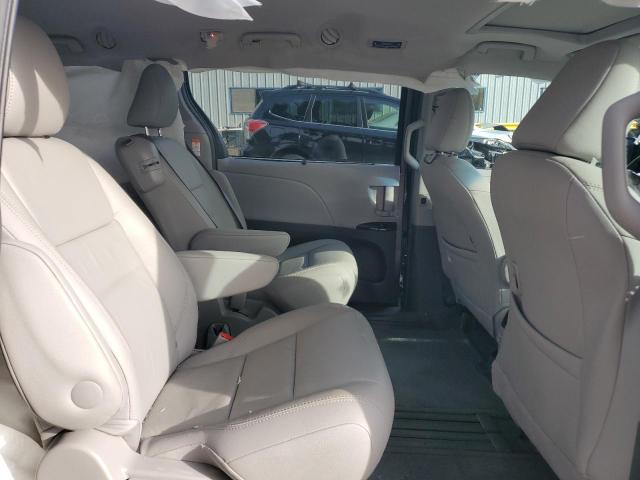 Photo 11 from auction – 2016 TOYOTA SIENNA XLE with VIN 5TDYK3DC0GS744420
