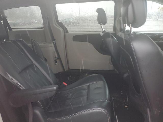 Photo 11 from auction – 2014 CHRYSLER TOWN & COU with VIN 2C4RC1BG1ER221084
