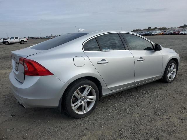 Photo 3 from auction – 2015 VOLVO S60 PREMIE with VIN YV140MFB8F2315427