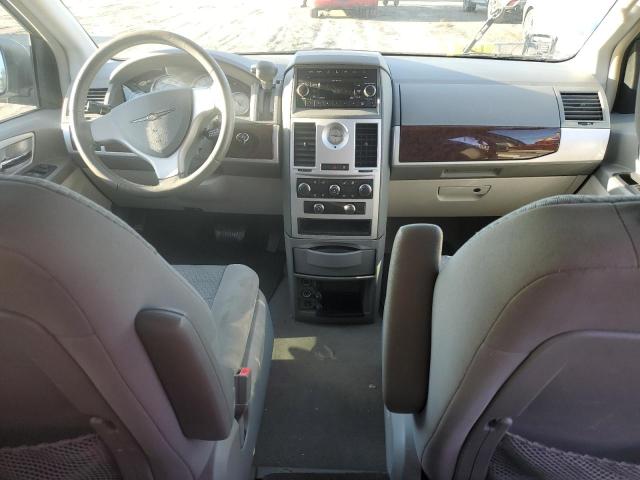 Photo 8 from auction – 2010 CHRYSLER TOWN & COU with VIN 2A4RR5D13AR260309
