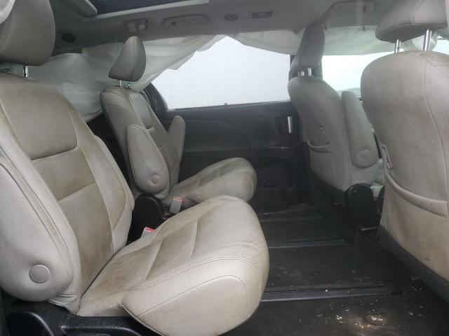 Photo 11 from auction – 2018 TOYOTA SIENNA XLE with VIN 5TDDZ3DC1JS205550