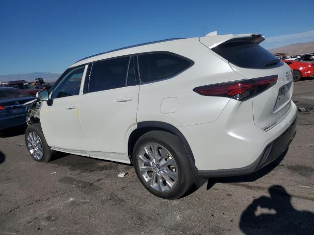 Photo 2 from auction – 2022 TOYOTA HIGHLANDER with VIN 5TDDZRBH8NS214821