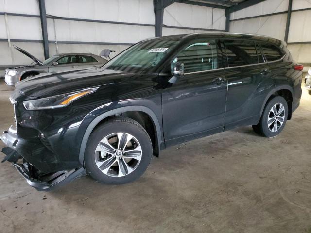 TOYOTA HIGHLANDER 2021 with VIN 5TDHZRBH8MS155740 - Photo from auction
