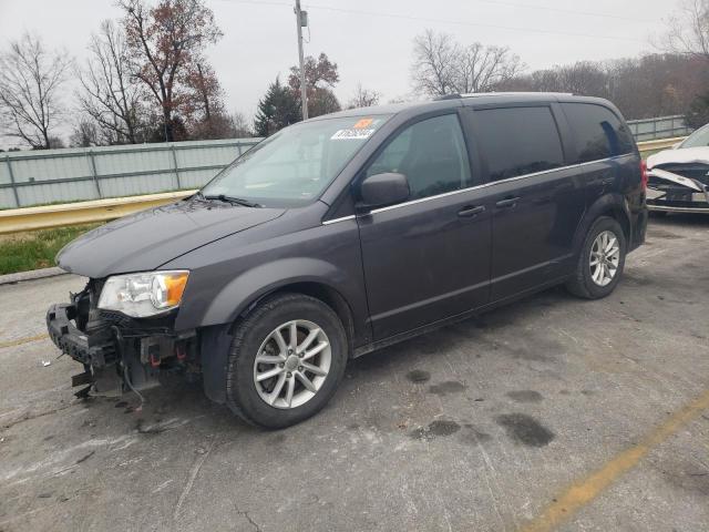 DODGE GRAND CARA 2018 with VIN 2C4RDGCG4JR266822 - Photo from auction