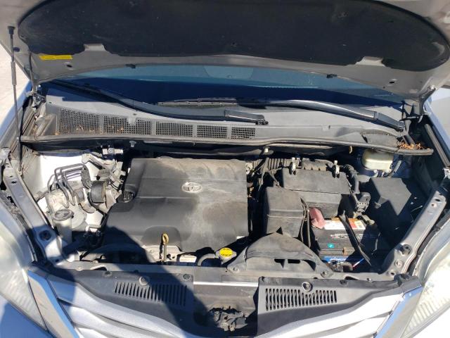 Photo 12 from auction – 2016 TOYOTA SIENNA LE with VIN 5TDKK3DC5GS732415