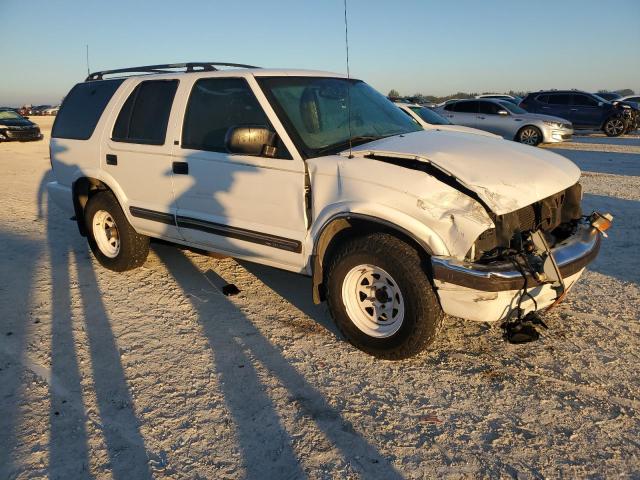 Photo 4 from auction – 2001 CHEVROLET BLAZER with VIN 1GNCS13WX12223480