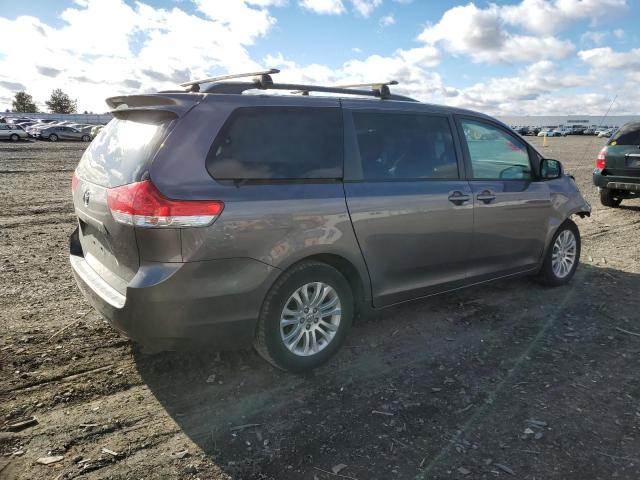 Photo 3 from auction – 2011 TOYOTA SIENNA XLE with VIN 5TDYK3DC5BS091320
