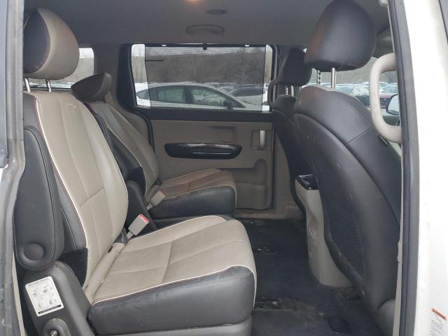 Photo 11 from auction – 2015 KIA SEDONA EX with VIN KNDMC5C19F6032915