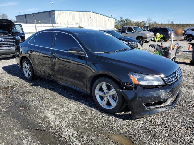 Photo 4 from auction – 2015 VOLKSWAGEN PASSAT S with VIN 1VWAT7A30FC110399