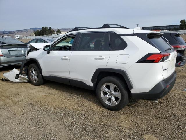 Photo 2 from auction – 2021 TOYOTA RAV4 XLE with VIN JTMP1RFVXMD076732