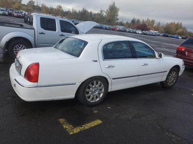 Photo 3 from auction – 2011 LINCOLN TOWN CAR S with VIN 2LNBL8CV6BX764277