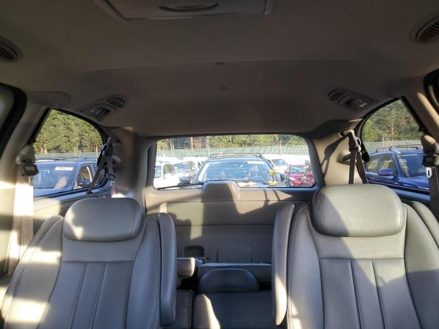 Photo 10 from auction – 2006 CHRYSLER TOWN & COU with VIN 2A4GP54L36R818682
