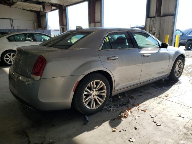 Photo 3 from auction – 2017 CHRYSLER 300 LIMITE with VIN 2C3CCAAGXHH663772