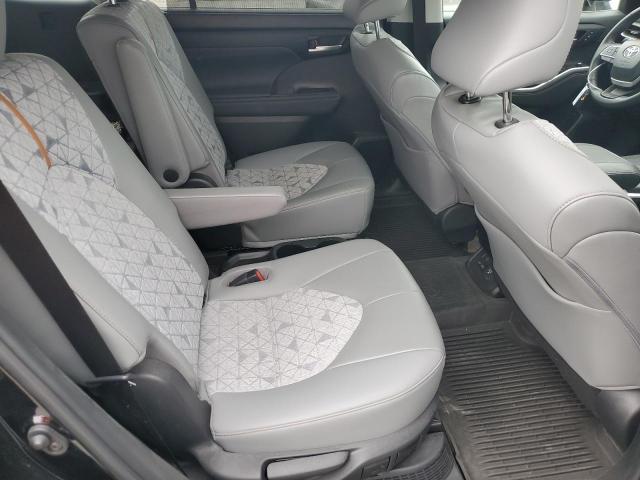 Photo 11 from auction – 2023 TOYOTA HIGHLANDER with VIN 5TDAARAH1PS526378