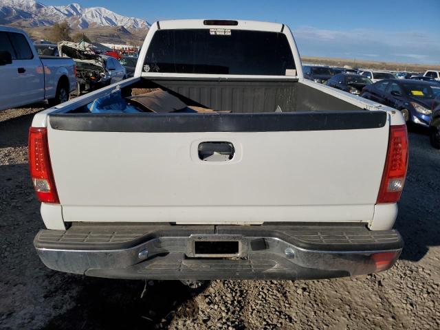 Photo 6 from auction – 2004 CHEVROLET SILVERADO with VIN 1GCHK231X4F106262