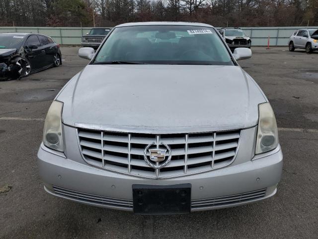 Photo 5 from auction – 2011 CADILLAC DTS PREMIU with VIN 1G6KH5E62BU117430