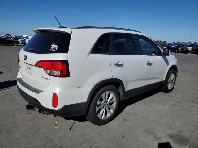 Photo 3 from auction – 2015 KIA SORENTO EX with VIN 5XYKU4A70FG595340