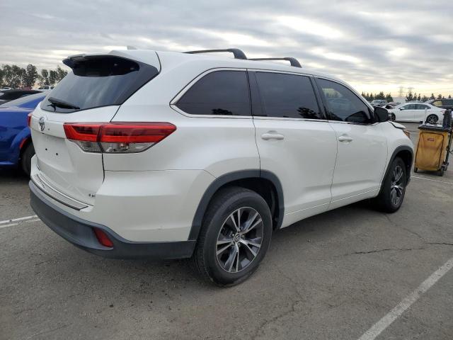 Photo 3 from auction – 2018 TOYOTA HIGHLANDER with VIN 5TDZZRFH8JS248557