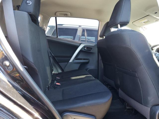 Photo 11 from auction – 2018 TOYOTA RAV4 LE with VIN 2T3BFREV4JW824371