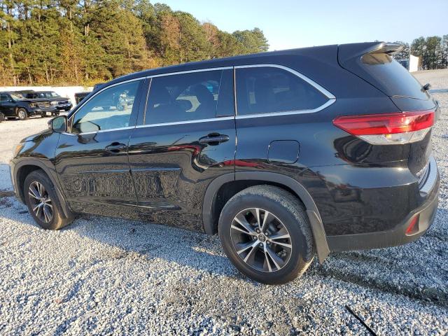 Снимка 2 от търг – 2018 TOYOTA HIGHLANDER с VIN 5TDBZRFH1JS846183
