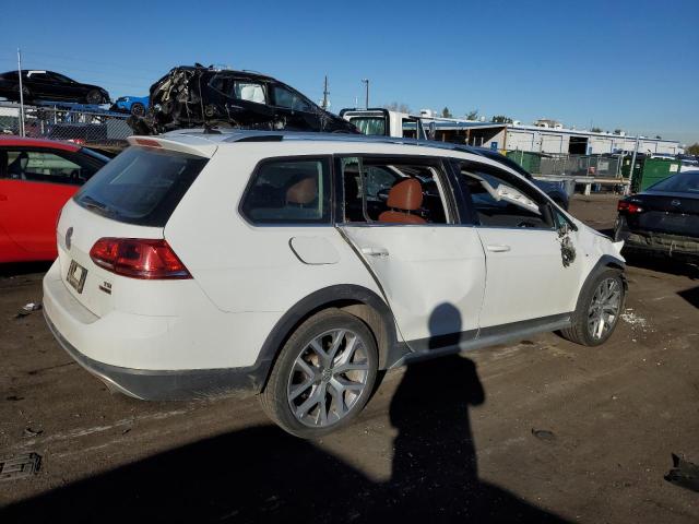 Photo 3 from auction – 2017 VOLKSWAGEN GOLF ALLTR with VIN 3VWH17AU9HM536445