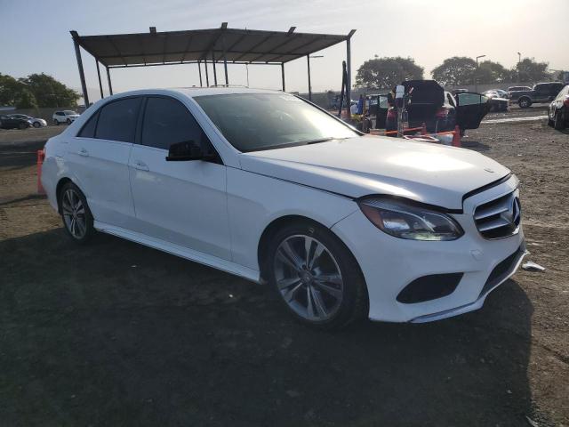 Photo 4 from auction – 2015 MERCEDES-BENZ E 350 with VIN WDDHF5KBXFB089575