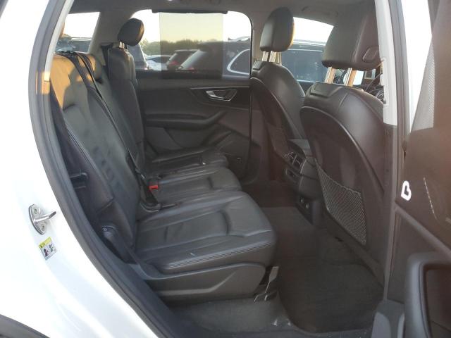 Photo 11 from auction – 2019 AUDI Q7 PREMIUM with VIN WA1LAAF7XKD043206