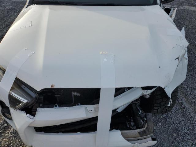 Photo 12 from auction – 2011 CHEVROLET SUBURBAN C with VIN 1GNSCKE04BR337376