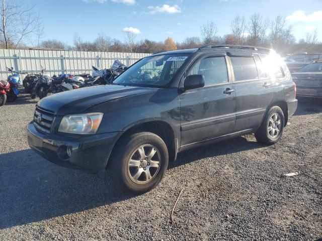 TOYOTA HIGHLANDER 2005 with VIN JTEEP21AX50135736 - Photo from auction