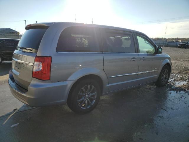 Photo 3 from auction – 2016 CHRYSLER TOWN & COU with VIN 2C4RC1HG7GR199358