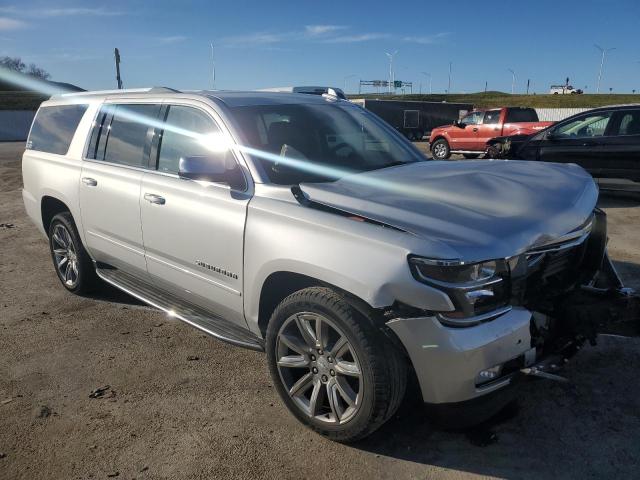 Photo 4 from auction – 2017 CHEVROLET SUBURBAN K with VIN 1GNSKJKC8HR408180