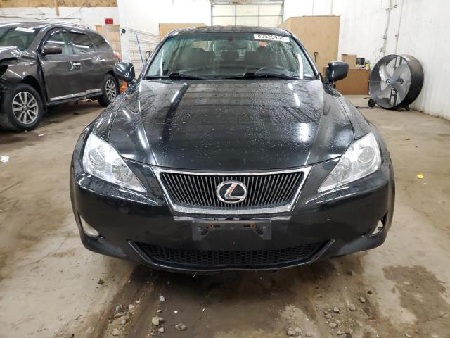 Photo 5 from auction – 2006 LEXUS IS 250 with VIN JTHCK262362007869