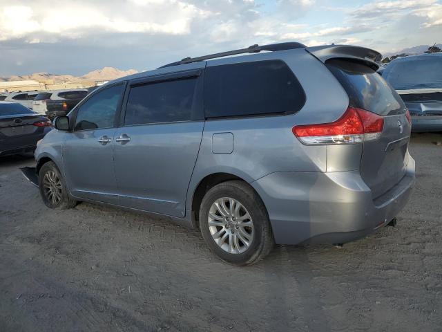 Photo 2 from auction – 2012 TOYOTA SIENNA XLE with VIN 5TDYK3DC4CS218463