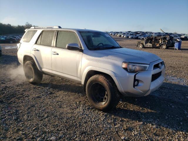 Photo 4 from auction – 2016 TOYOTA 4RUNNER SR with VIN JTEZU5JR5G5142729