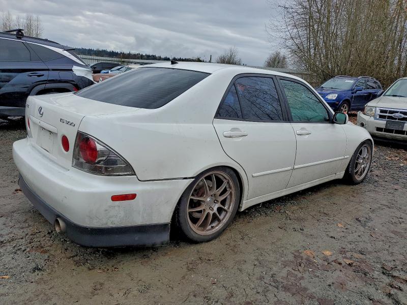 Photo 3 from auction – 2002 LEXUS IS 300 with VIN JTHBD192820053571