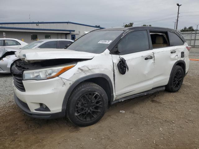 TOYOTA HIGHLANDER 2016 with VIN 5TDKKRFH1GS146967 - Photo from auction