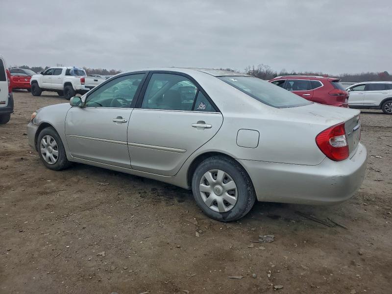 Photo 2 from auction – 2004 TOYOTA CAMRY LE with VIN 4T1BE30K74U917587
