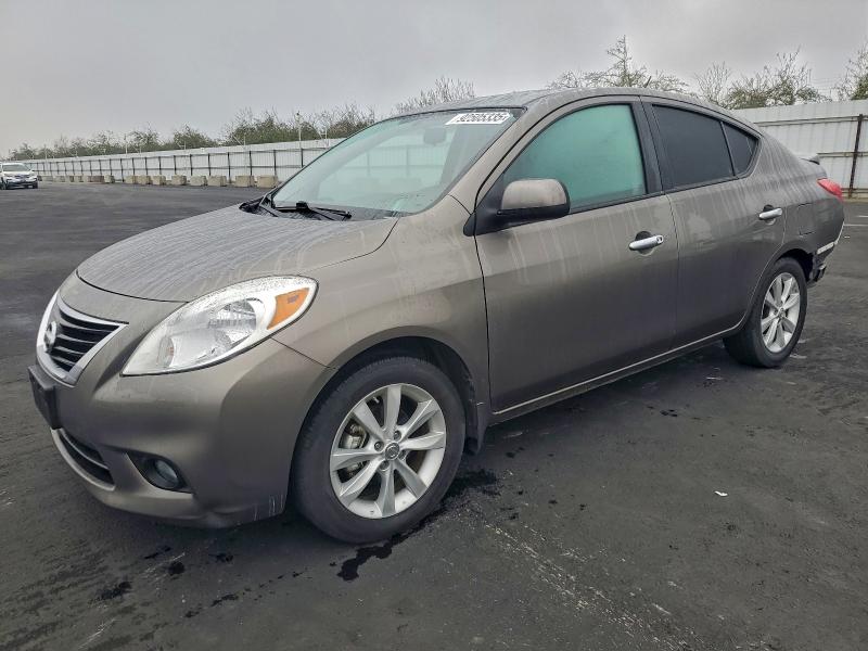 NISSAN VERSA S 2014 with VIN 3N1CN7AP1EL814030 - Photo from auction