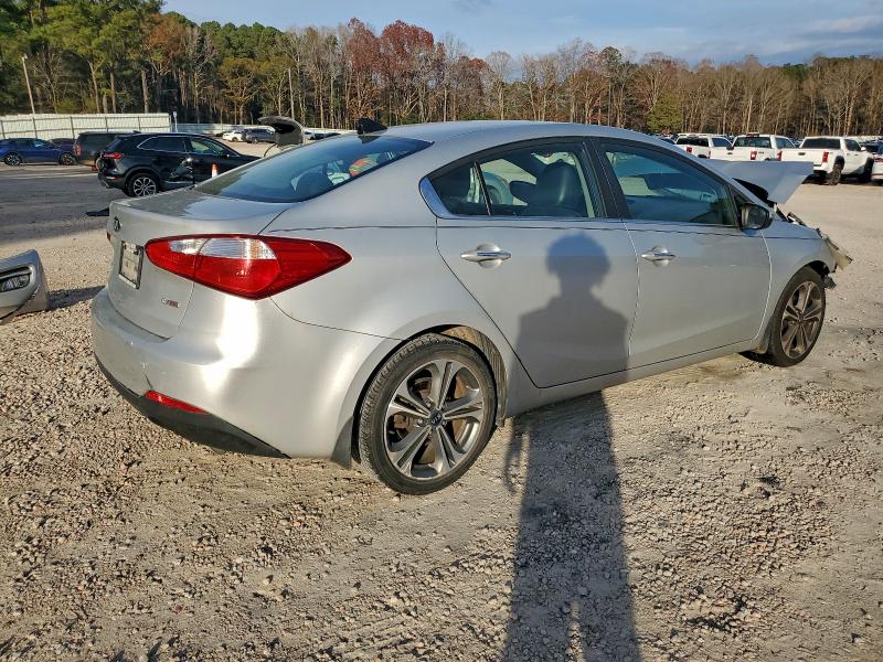 Photo 3 from auction – 2016 KIA FORTE EX with VIN KNAFZ4A89G5553543