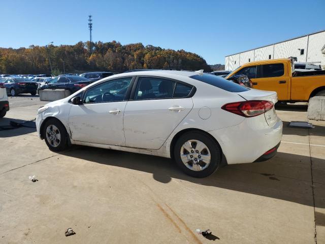 Photo 2 from auction – 2017 KIA FORTE LX with VIN 3KPFK4A72HE023127