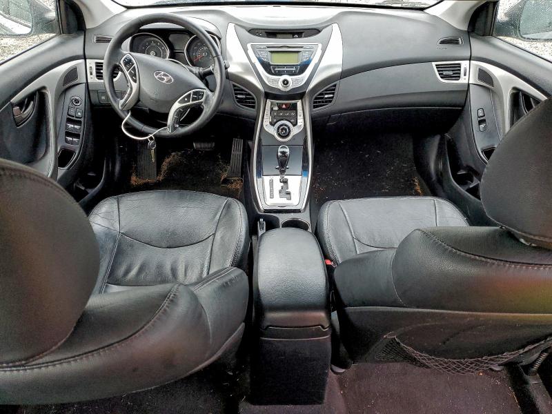Photo 8 from auction – 2012 HYUNDAI ELANTRA GL with VIN 5NPDH4AE3CH085256