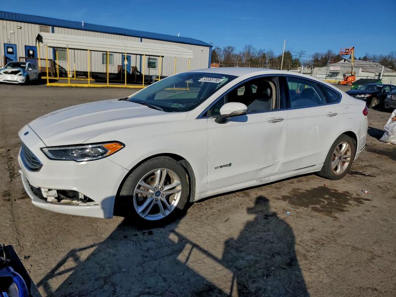 FORD FUSION SE 2018 with VIN 3FA6P0LU0JR237356 - Photo from auction