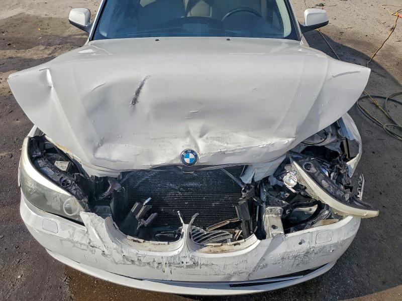 Photo 11 from auction – 2010 BMW 528 I with VIN WBANU5C5XAC363935