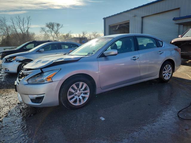 NISSAN ALTIMA 2.5 2015 with VIN 1N4AL3APXFN889092 - Photo from auction