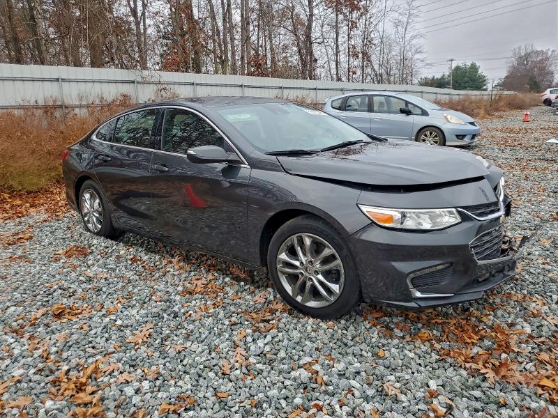 Photo 4 from auction – 2017 CHEVROLET MALIBU LT with VIN 1G1ZE5ST4HF147694