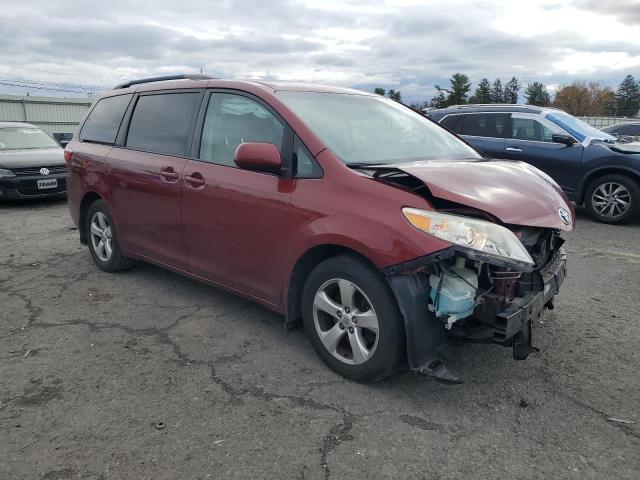 Photo 4 from auction – 2015 TOYOTA SIENNA LE with VIN 5TDKK3DC2FS614482